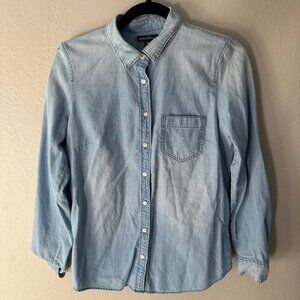 J Crew Blue Denim Button Down Long Sleeves Shirt Women's Medium